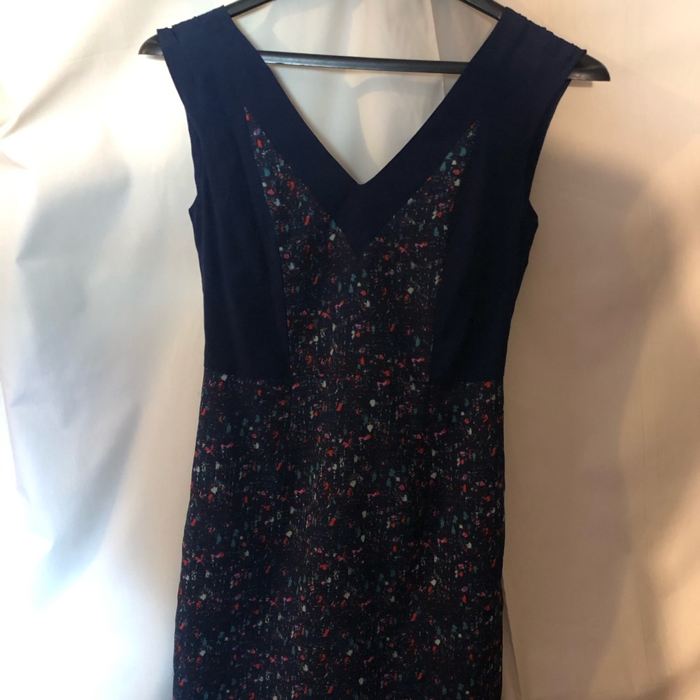 Dress - Picture 4 of 4